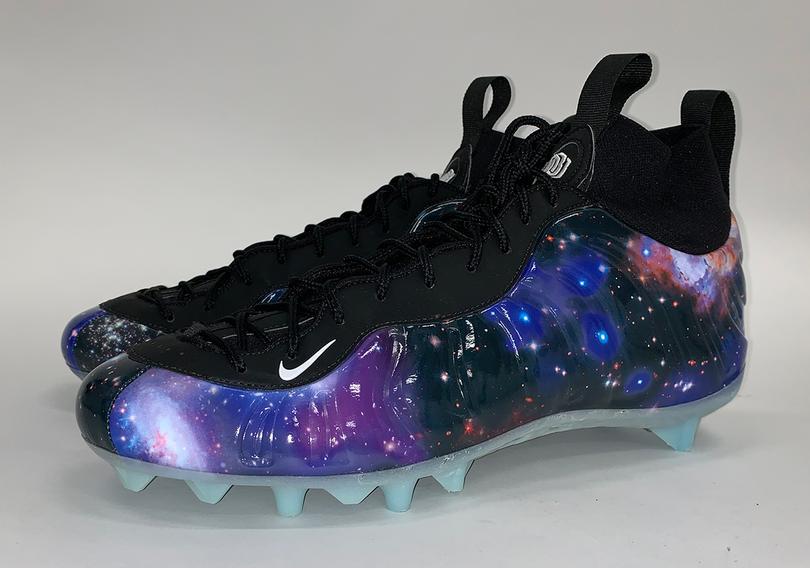 nike-foamposite-galaxy-obj-cleats-1