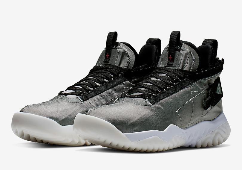 jordan-proto-react-metallic-silver-bv1654-002-4