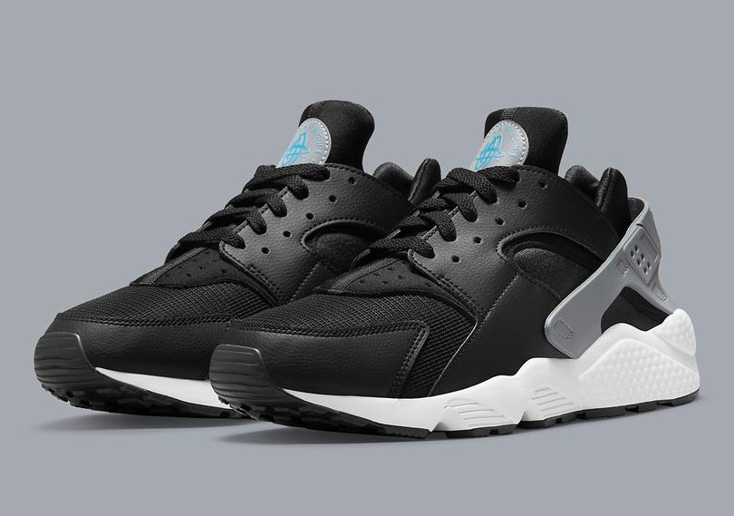 Nike-Air-Huarache-DR0154-001-3