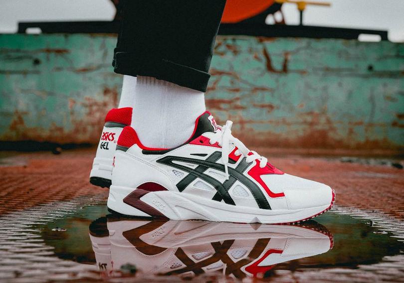 asics-gel-ds-trainer-red-white-black-1