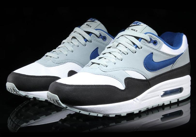 nike-air-max-1-ah8145-102-0