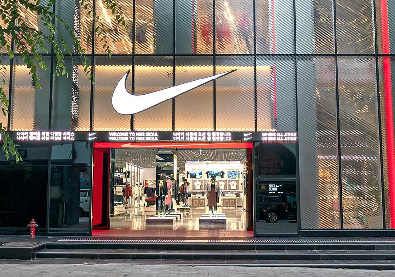 Nike-Sues-StockX-Over-Sneaker-NFTS