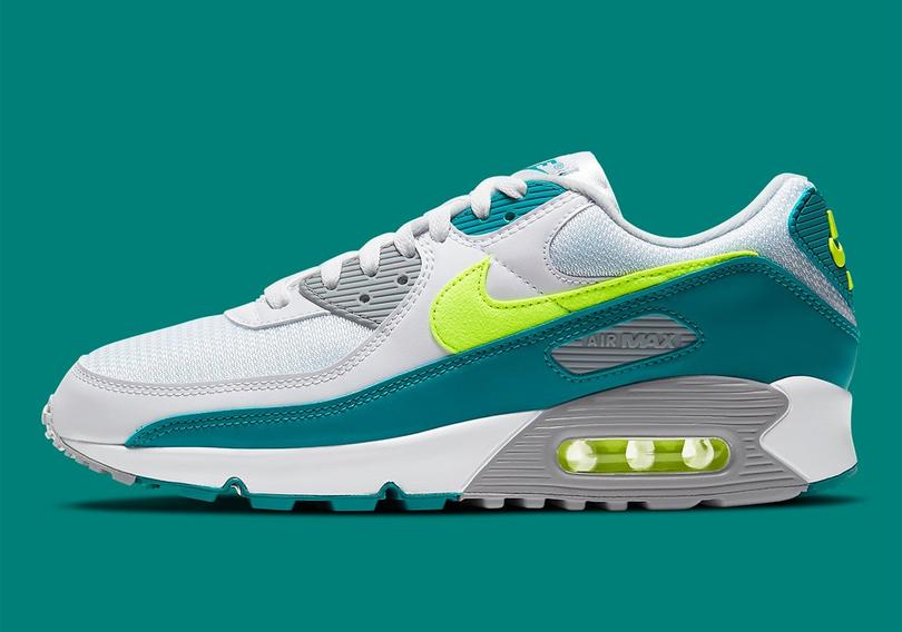 nike-air-max-90-spruce-lime-CZ2908-100-1