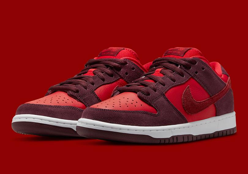 nike-sb-dunk-low-cherry-DM0807-600-5